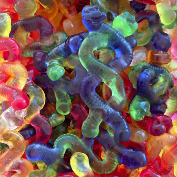 Haal de gekke twisted regenwormen snoep in huis!